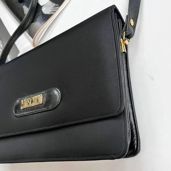 Vintage 90s Moschino Nylon And Leather Crossbody Bag Clutch - Picture 6 of 16